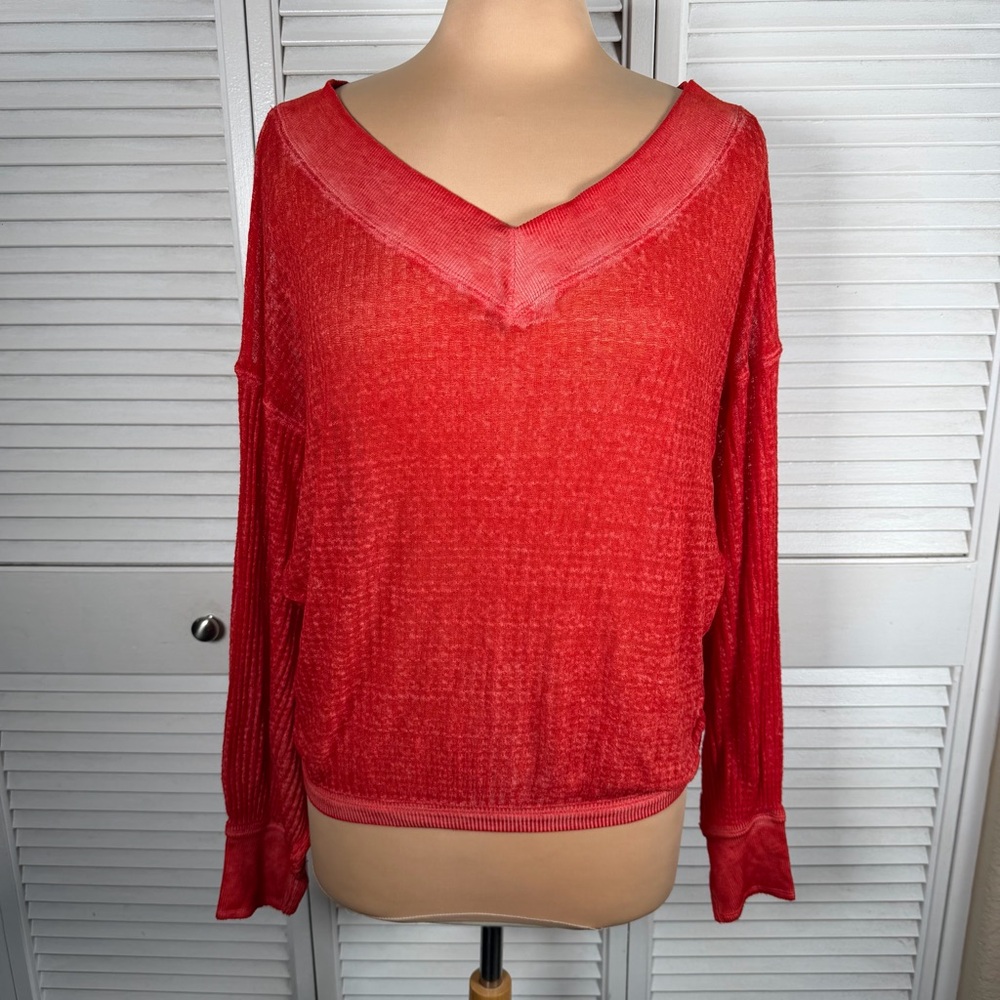 We The Free Red Waffle Knit Thermal V Neck Slouchy Lightweight Top XS - Picture 2 of 13